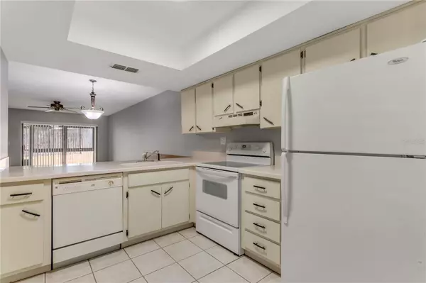 223 SOMERSET CIR N, Dunedin, FL 34698