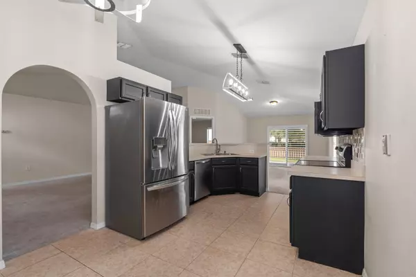 184 King Arthur Ct, St Augustine, FL 32086