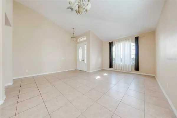 2844 SAND ARBOR CIR, Orlando, FL 32824