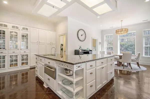 3880 Laurel Point Ln, Johns Island, SC 29455