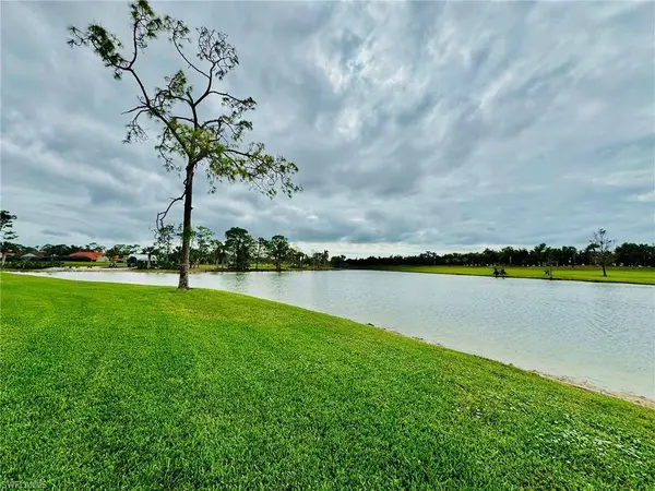 4572 Andover WAY #C-201, Naples, FL 34112