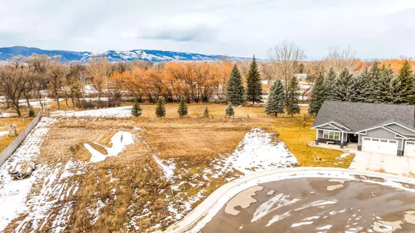 572 Riverstone DR, Ranchester, WY 82839