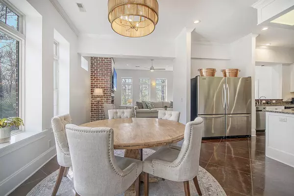 3880 Laurel Point Ln, Johns Island, SC 29455