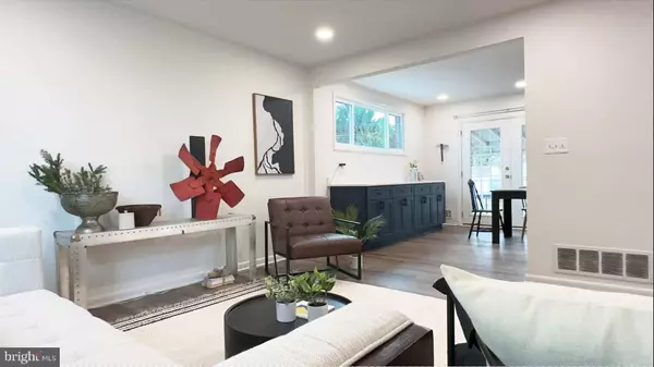 8802 ASHFORD RD, Parkville, MD 21234