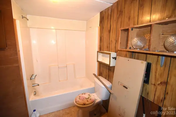 355 7th ST, Taylorsville, NC 28681