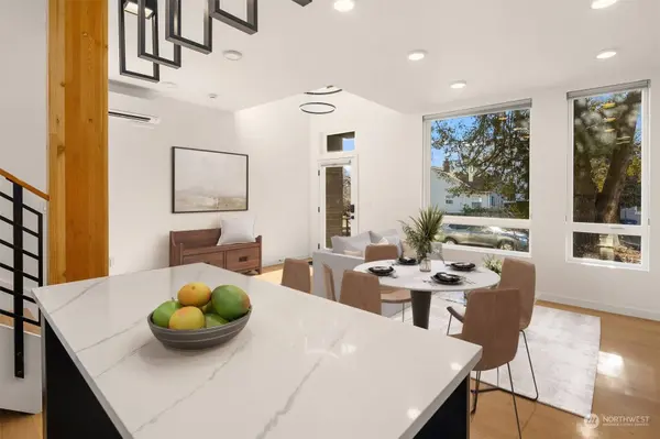 1422 N 80th ST, Seattle, WA 98103