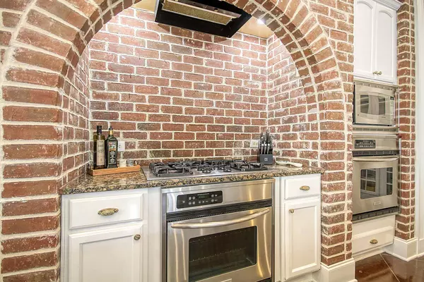 3880 Laurel Point Ln, Johns Island, SC 29455