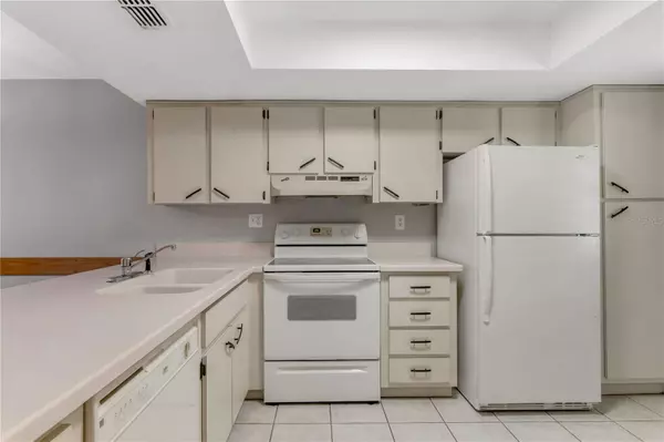 223 SOMERSET CIR N, Dunedin, FL 34698