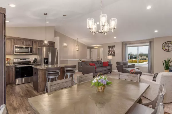 340 Bluebill ST, Baldwin, WI 54002