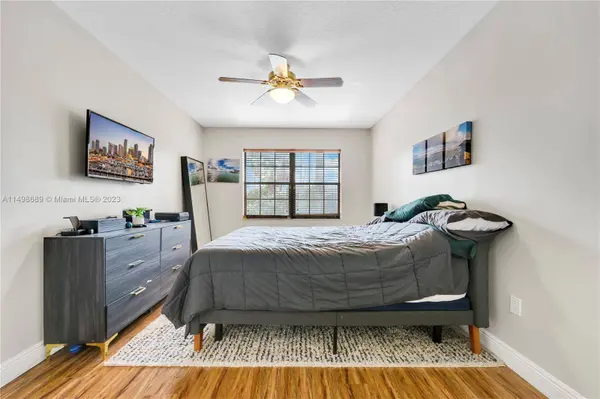 244 City View Dr, Fort Lauderdale, FL 33311