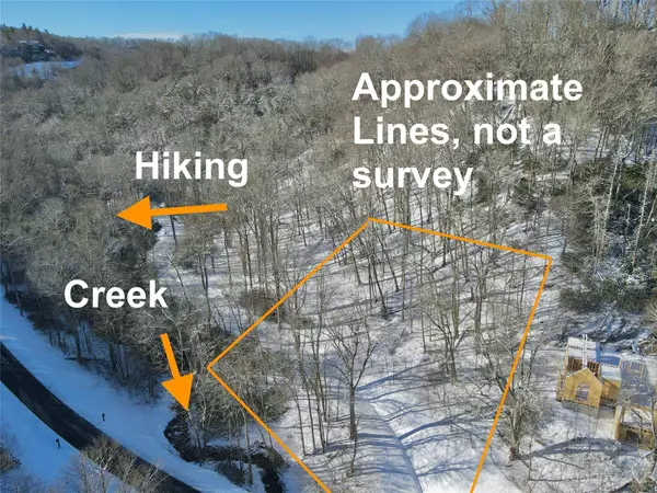 103 Gray Cliffs WAY #103, Blowing Rock, NC 28605