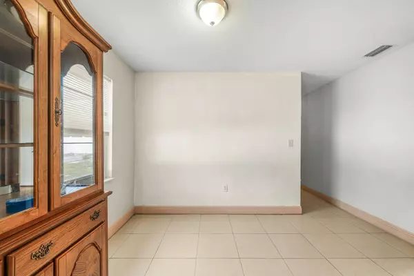 2000 N Martin RD, Avon Park, FL 33825