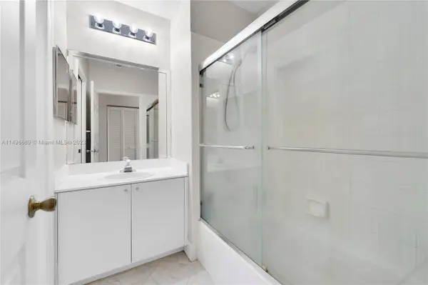 244 City View Dr, Fort Lauderdale, FL 33311