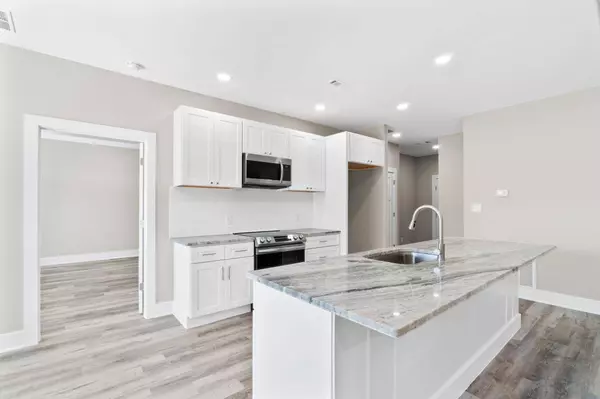 1176 adrian Way, Milton, FL 32583