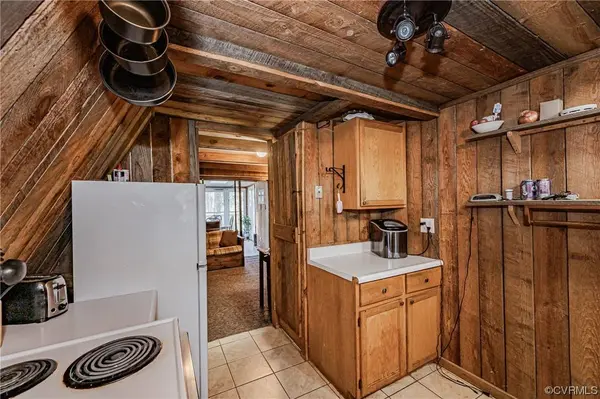 6612 Jackson RD, Quinton, VA 23141