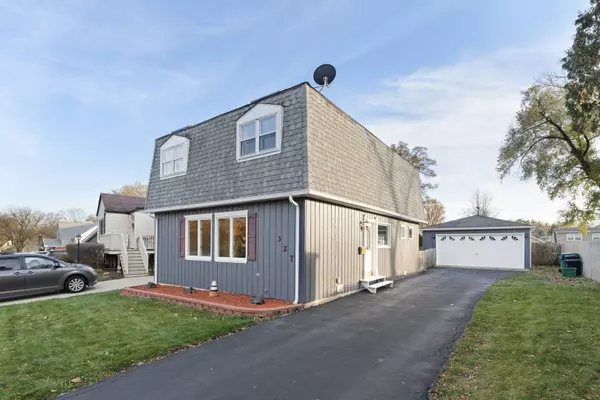 327 W Sunset Avenue, Lombard, IL 60148