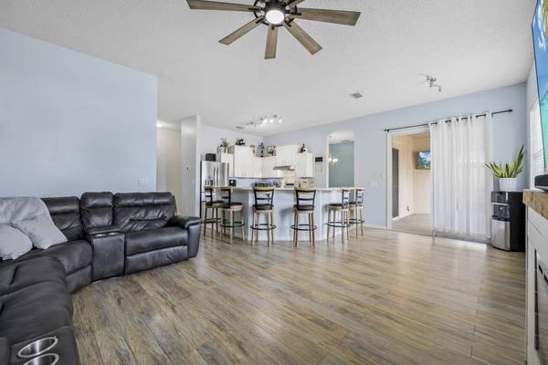 433 Olsmar ST, Palm Bay, FL 32908