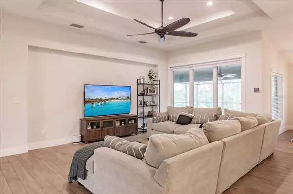 8342 AUSTRIAN BLVD, Punta Gorda, FL 33982