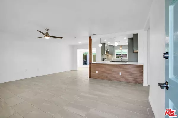 77755 California Dr, Palm Desert, CA 92211