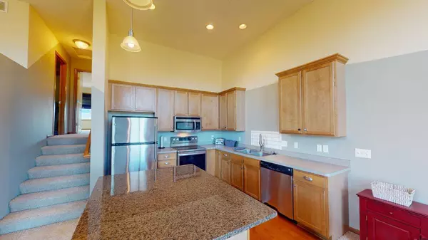 12310 Alamo CIR NE #A, Blaine, MN 55449