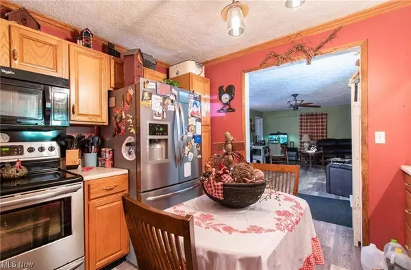 18612 State Route 644, Salineville, OH 43945