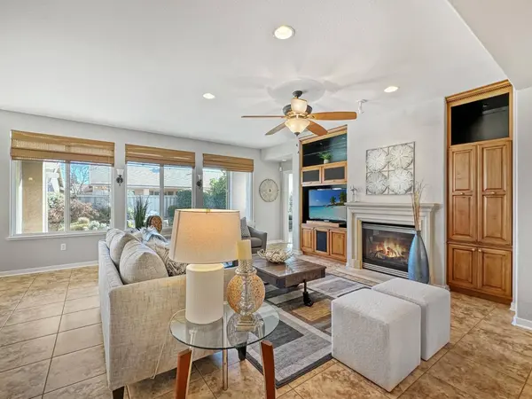 1335 Freschi LN, Lincoln, CA 95648