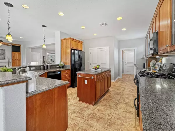 1335 Freschi LN, Lincoln, CA 95648