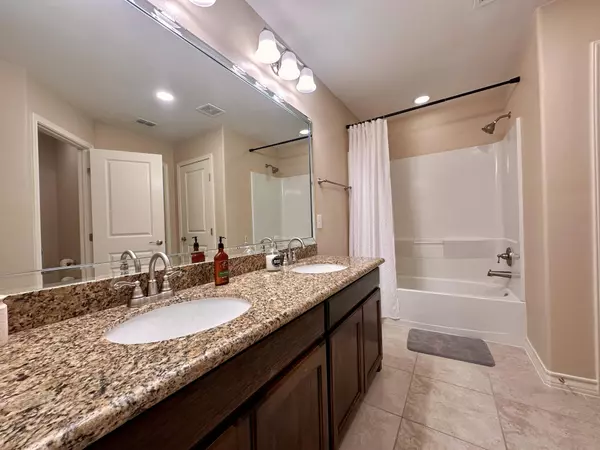 5500 Xenops Ave, Mcallen, TX 78573