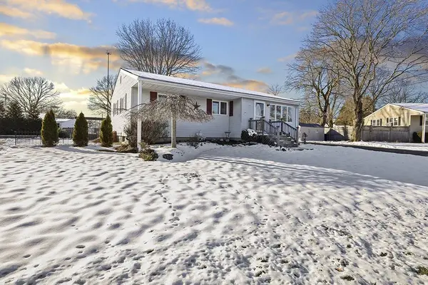 59 Montcalm RD, Warwick, RI 02889