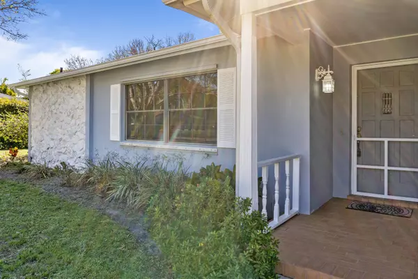 2105 15th LN, Vero Beach, FL 32960