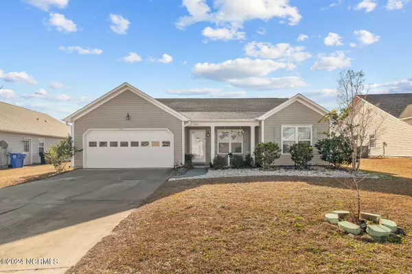 305 Rose Bud Lane, Holly Ridge, NC 28445