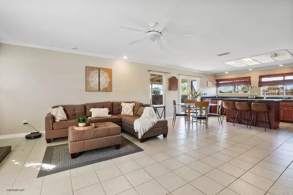 8531 Rosada WAY, El Cajon, CA 92021