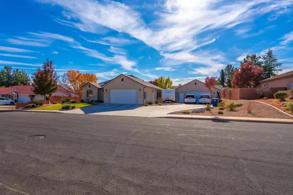 3135 Swiss DR, Santa Clara, UT 84765