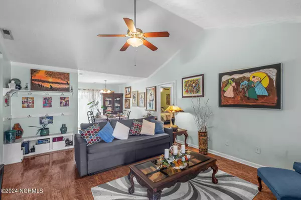 305 Rose Bud Lane, Holly Ridge, NC 28445