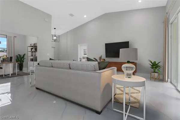 2705 42nd ST W, Lehigh Acres, FL 33971