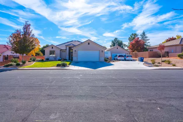 3135 Swiss DR, Santa Clara, UT 84765