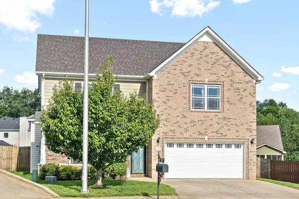 712 Evergreen Ct, Clarksville, TN 37040