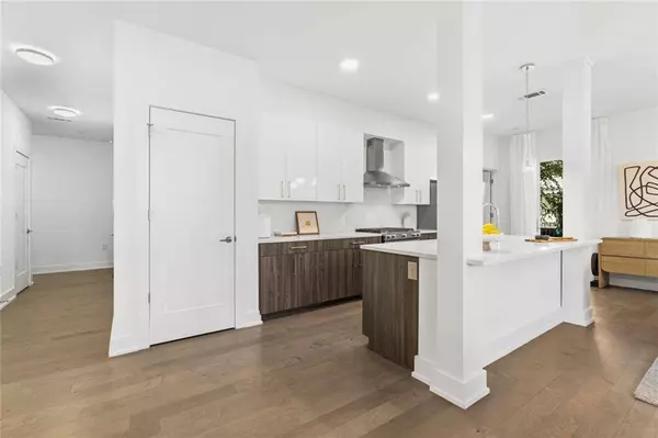 775 Juniper ST NE #223, Atlanta, GA 30308