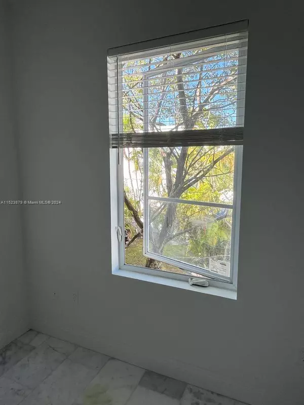 920 Jefferson Ave #10, Miami Beach, FL 33139