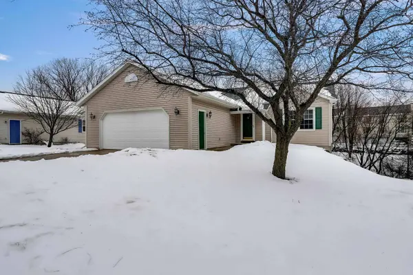 713 Brookview Trail, Mount Horeb, WI 53572