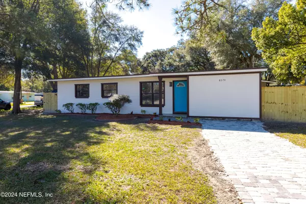 8274 DICKIE DR, Jacksonville, FL 32216