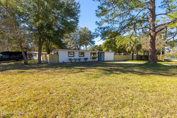 8274 DICKIE DR, Jacksonville, FL 32216