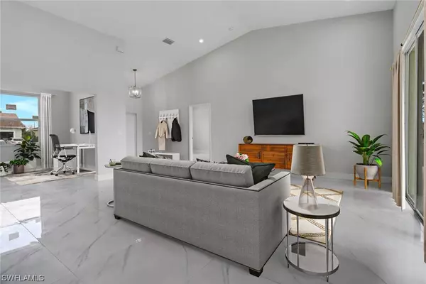 922 Citrus AVE S, Lehigh Acres, FL 33974