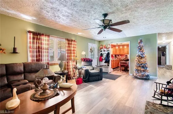 18612 State Route 644, Salineville, OH 43945