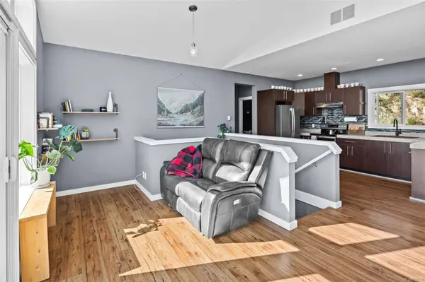 477 Seedtree Rd, Sooke, BC V9C 1Z2