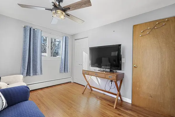 59 Montcalm RD, Warwick, RI 02889