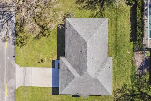 2105 15th LN, Vero Beach, FL 32960