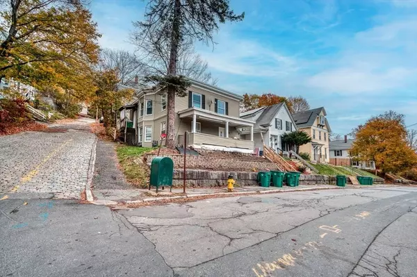 90-92 Pleasant St, Fitchburg, MA 01420