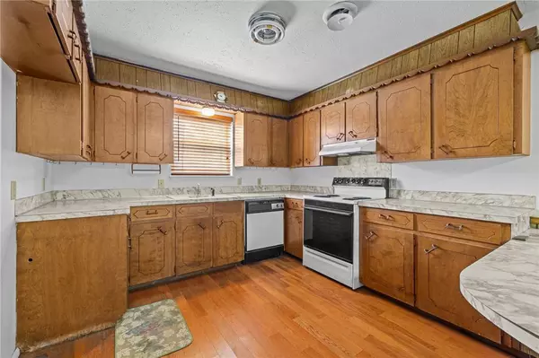 105 14th (Highway 102) St, Bentonville, AR 72712