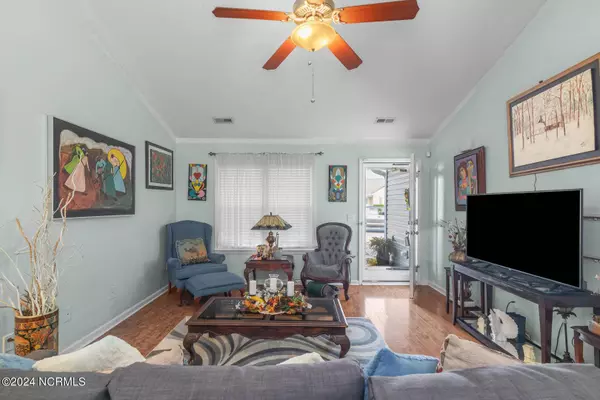 305 Rose Bud Lane, Holly Ridge, NC 28445